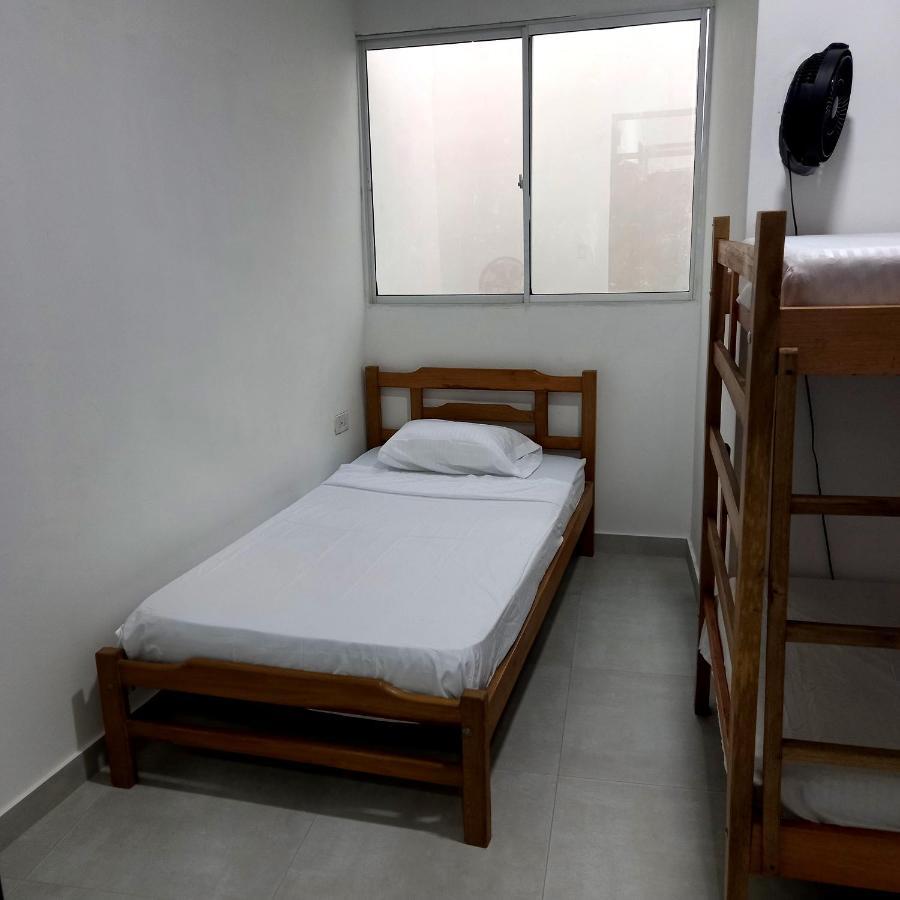 Hostal Casa Jak Santa Marta Bed & Breakfast ภายนอก รูปภาพ