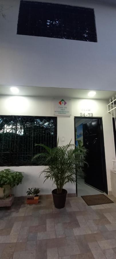 Hostal Casa Jak Santa Marta Bed & Breakfast ภายนอก รูปภาพ